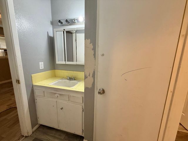 3656 Hemlock St, Orange, TX 77630