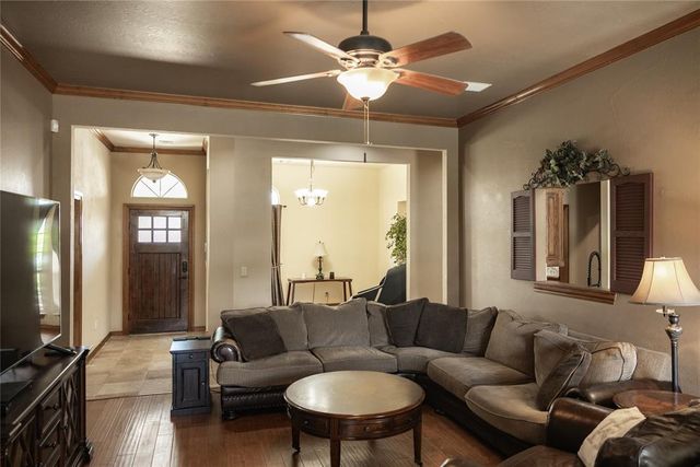 2900 N Water View Court, Norman, OK 73071