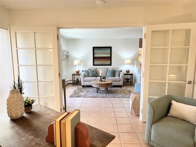 147 Calle Ojo Feliz, Unit E, Santa Fe, NM 87505