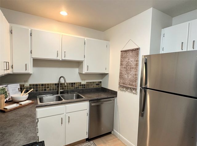 147 Calle Ojo Feliz, Unit E, Santa Fe, NM 87505