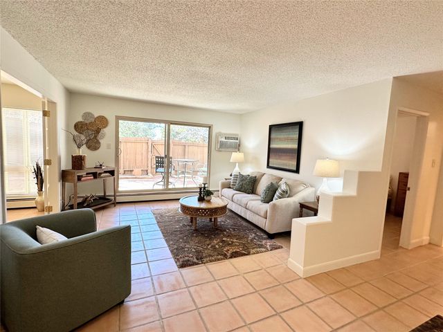 147 Calle Ojo Feliz, Unit E, Santa Fe, NM 87505