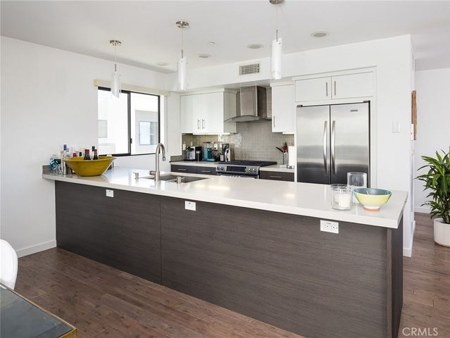 121 E Walnut, El Segundo, CA 90245
