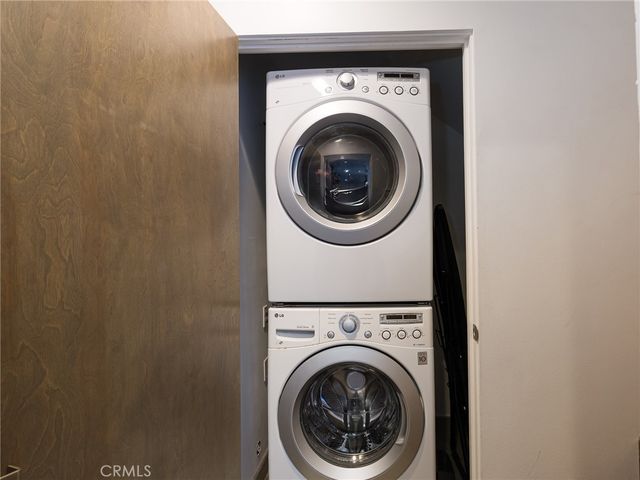 121 E Walnut, El Segundo, CA 90245