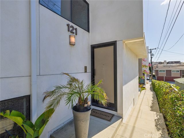 121 E Walnut, El Segundo, CA 90245