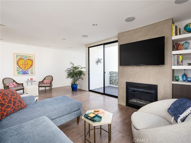 121 E Walnut, El Segundo, CA 90245