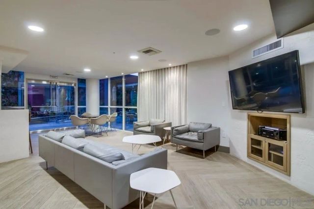 1240 India St 519, San Diego, CA 92101