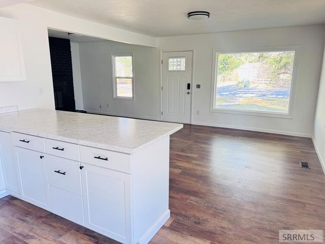 1070 S Shilling Avenue, Blackfoot, ID 83221