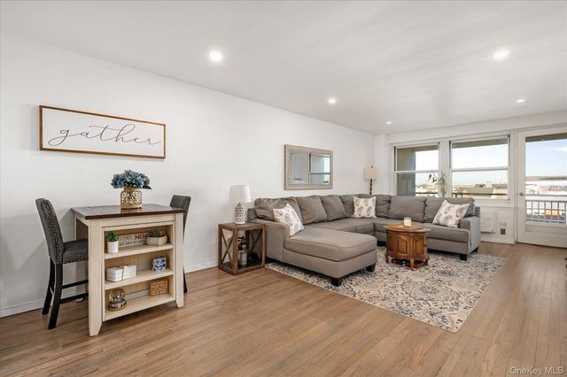 711 Shore Road 3 C, Long Beach, NY 11561