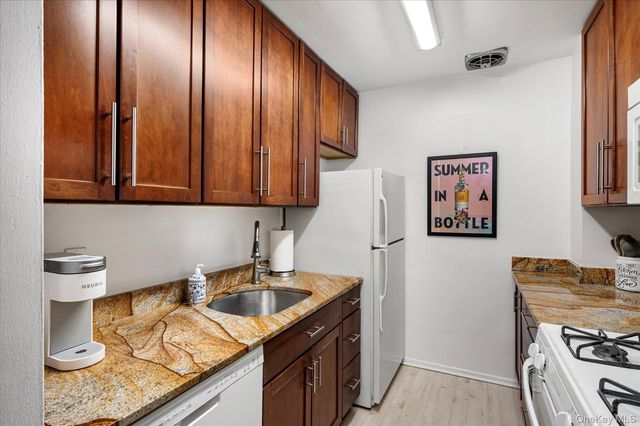 711 Shore Road 3 C, Long Beach, NY 11561