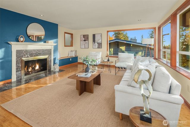 20142 17th Avenue NW, Shoreline, WA 98177