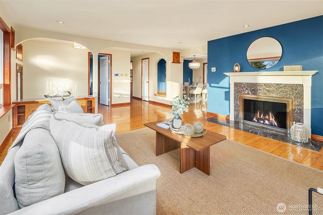 20142 17th Avenue NW, Shoreline, WA 98177