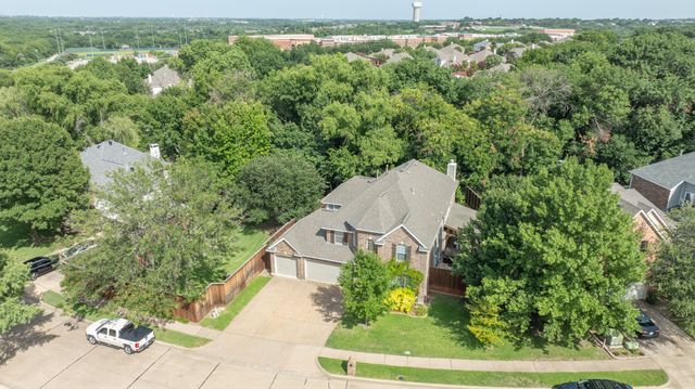 812 Brookwater Drive, Mckinney, TX 75071