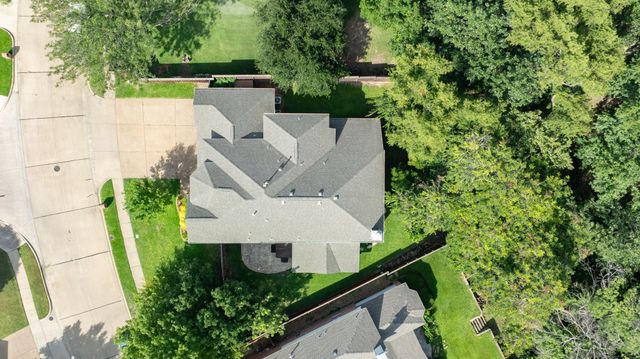 812 Brookwater Drive, Mckinney, TX 75071