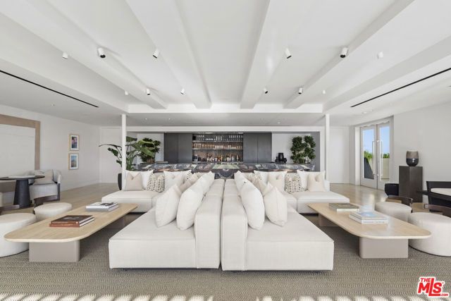 9200 Wilshire Blvd 505W, Beverly Hills, CA 90212