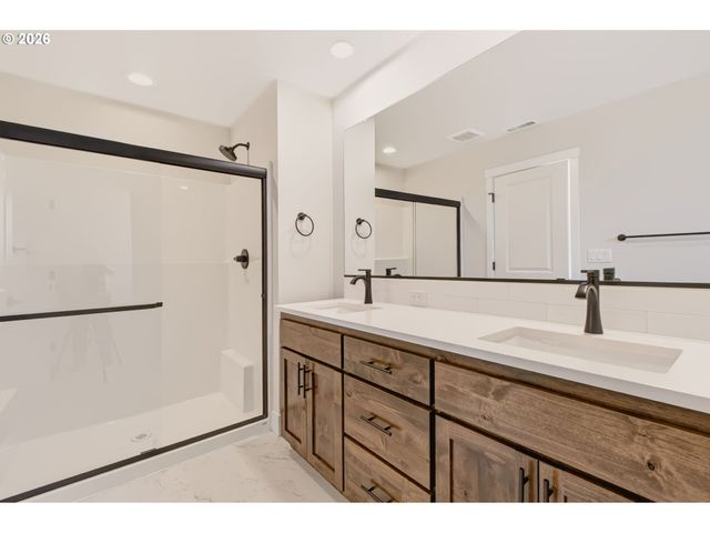 548 Sw 24TH Way, Battle Ground, WA 98604