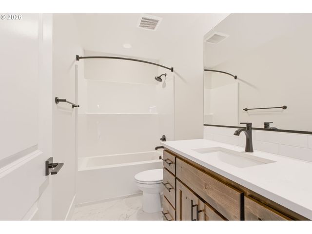 548 Sw 24TH Way, Battle Ground, WA 98604