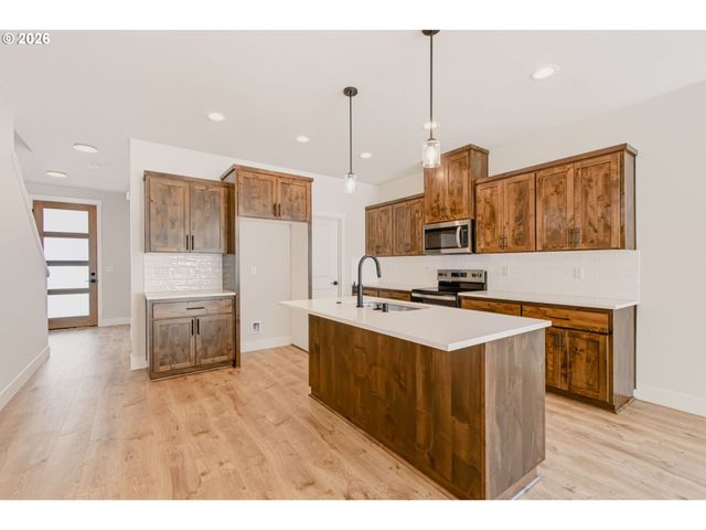 548 Sw 24TH Way, Battle Ground, WA 98604