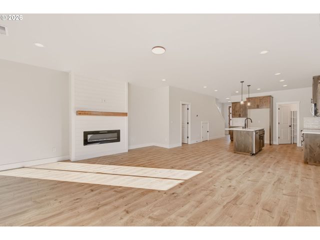 548 Sw 24TH Way, Battle Ground, WA 98604