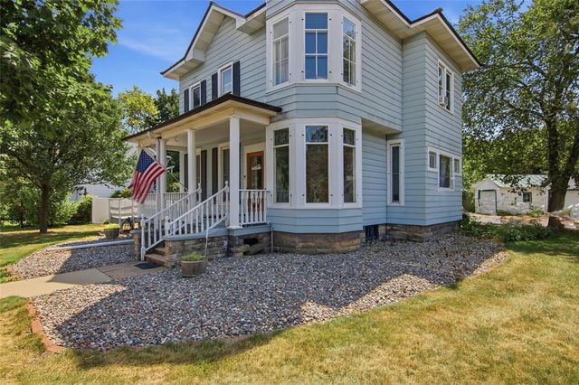 718 Bay Street, Chippewa Falls, WI 54729