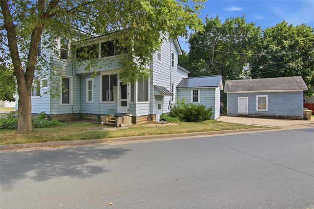 718 Bay Street, Chippewa Falls, WI 54729