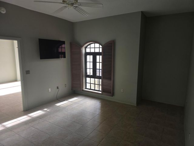 511 Lucerne Avenue 512, Lake Worth Beach, FL 33460
