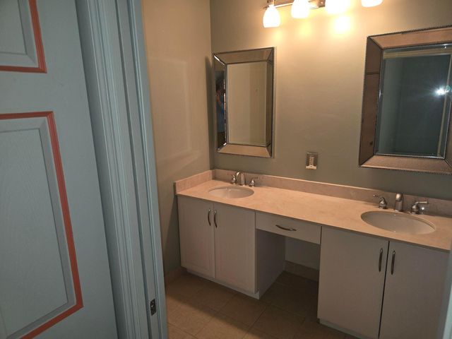 511 Lucerne Avenue 512, Lake Worth Beach, FL 33460