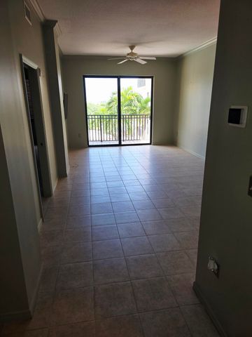 511 Lucerne Avenue 512, Lake Worth Beach, FL 33460