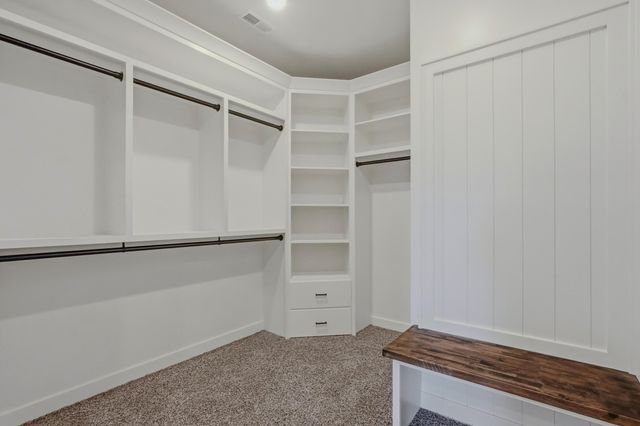 5305 OAKVILLE RANCH DR, Columbia, MO 65201