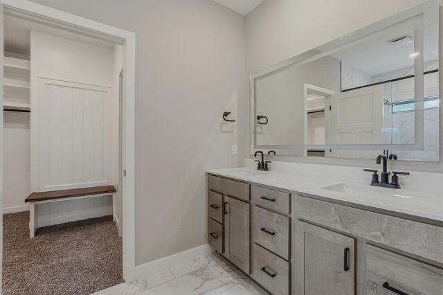 5305 OAKVILLE RANCH DR, Columbia, MO 65201