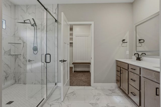 5305 OAKVILLE RANCH DR, Columbia, MO 65201