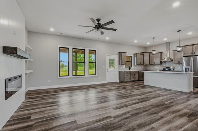 5305 OAKVILLE RANCH DR, Columbia, MO 65201
