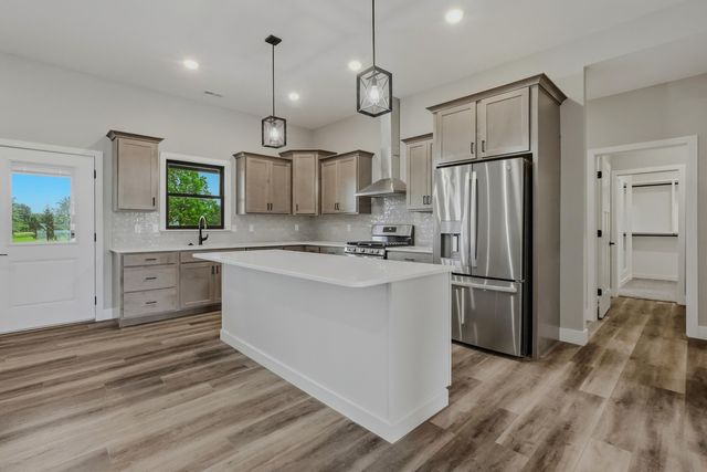 5305 OAKVILLE RANCH DR, Columbia, MO 65201