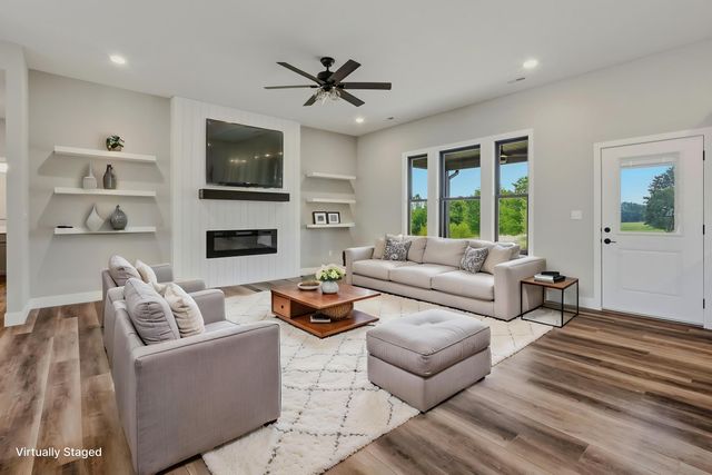 5305 OAKVILLE RANCH DR, Columbia, MO 65201