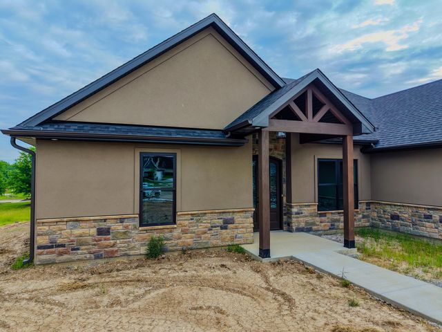 5305 OAKVILLE RANCH DR, Columbia, MO 65201