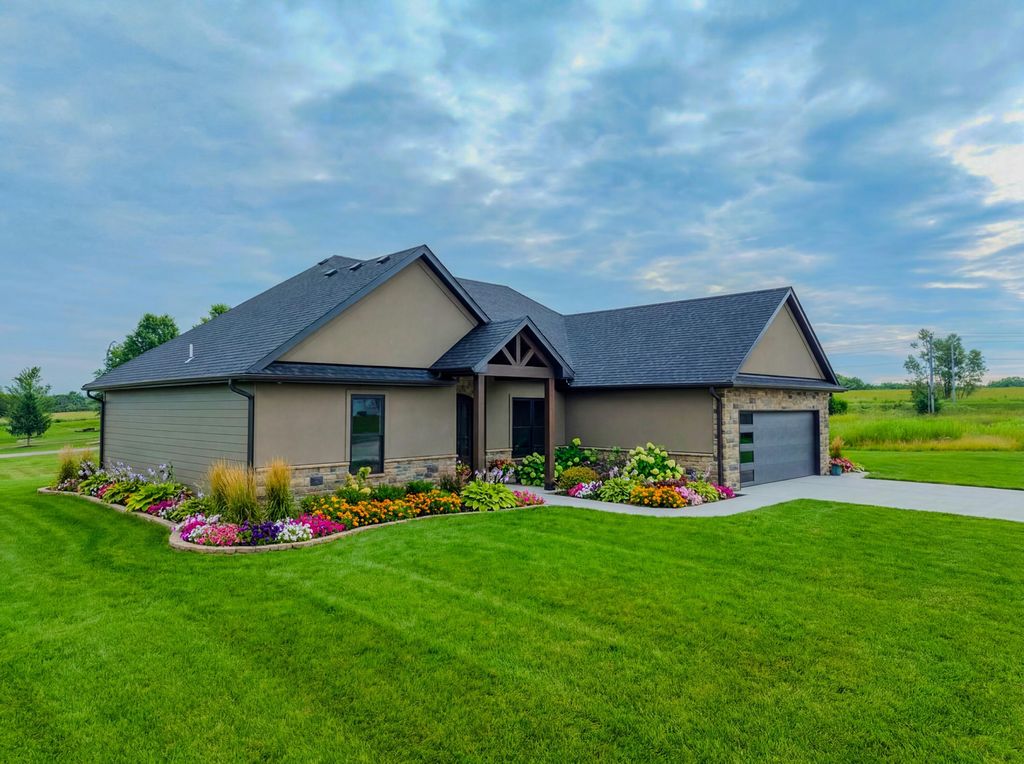 5305 OAKVILLE RANCH DR, Columbia, MO 65201