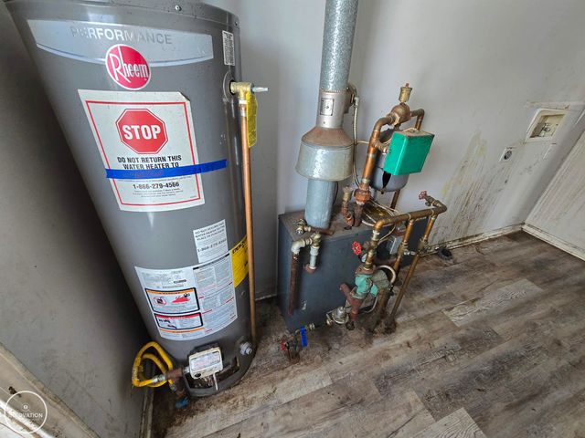 1026 Bancroft Street, Port Huron, MI 48060