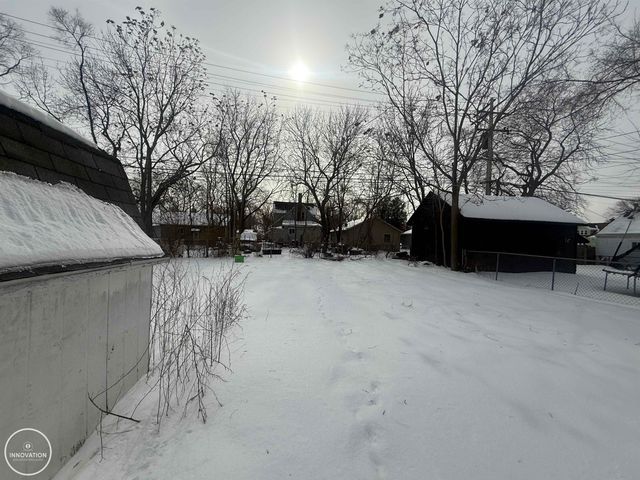 1026 Bancroft Street, Port Huron, MI 48060