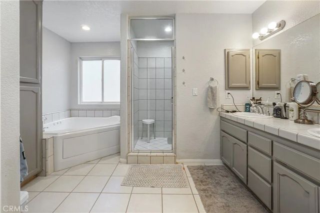 6748 Coriander Drive, Oak Hills, CA 92344