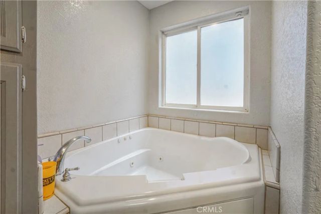 6748 Coriander Drive, Oak Hills, CA 92344