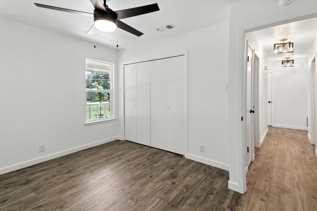 2207 Emerald Isle DR, Leander, TX 78641