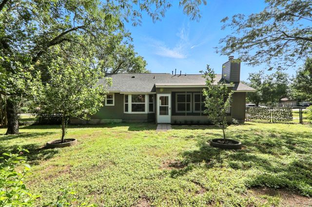 2207 Emerald Isle DR, Leander, TX 78641