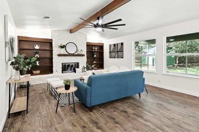 2207 Emerald Isle DR, Leander, TX 78641
