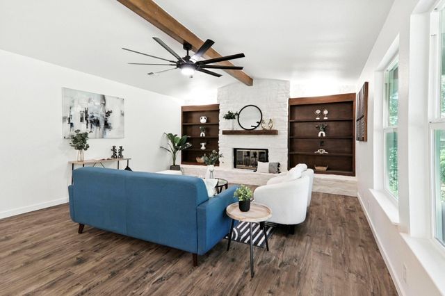 2207 Emerald Isle DR, Leander, TX 78641
