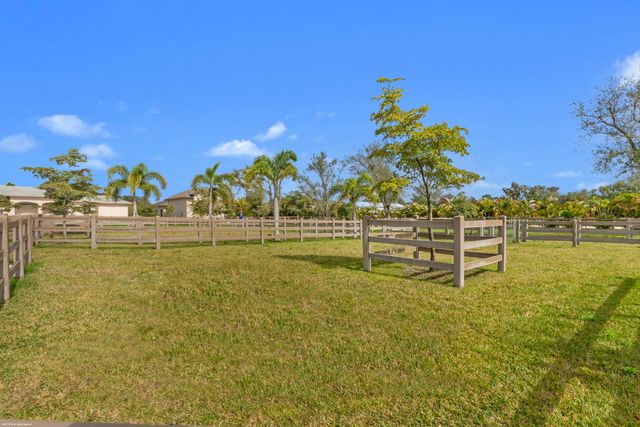 16219 Hollow Tree Lane, Wellington, FL 33470