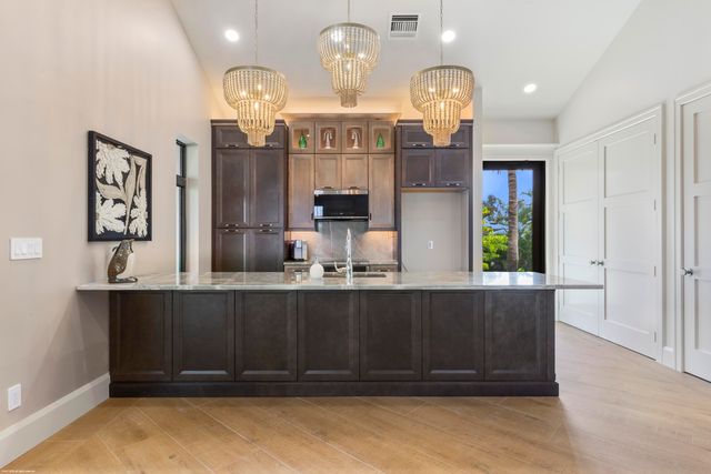 16219 Hollow Tree Lane, Wellington, FL 33470