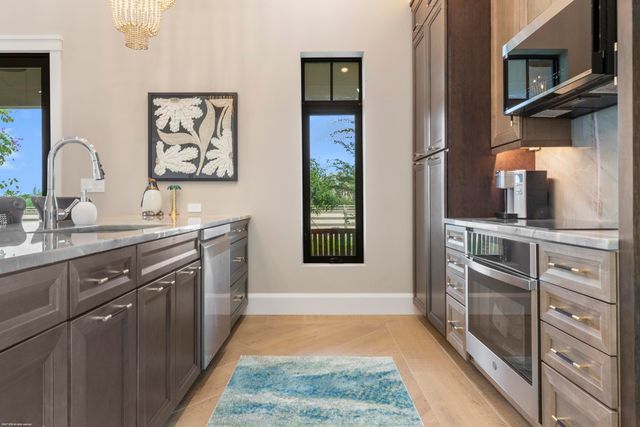 16219 Hollow Tree Lane, Wellington, FL 33470