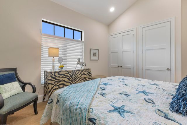 16219 Hollow Tree Lane, Wellington, FL 33470