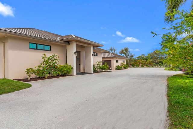 16219 Hollow Tree Lane, Wellington, FL 33470