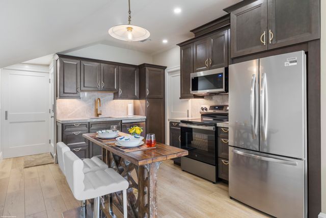 16219 Hollow Tree Lane, Wellington, FL 33470