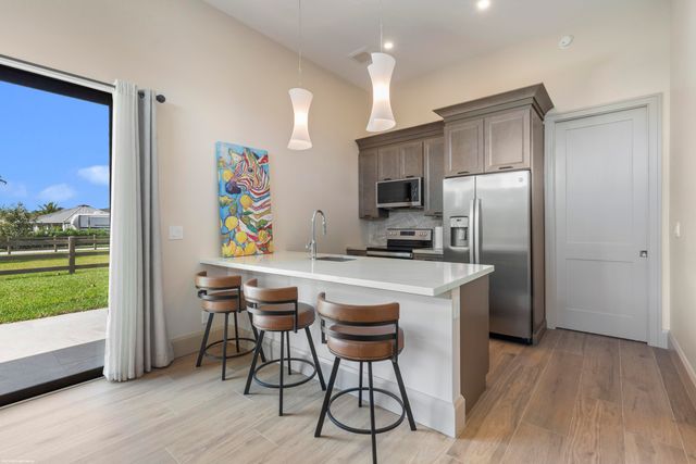 16219 Hollow Tree Lane, Wellington, FL 33470